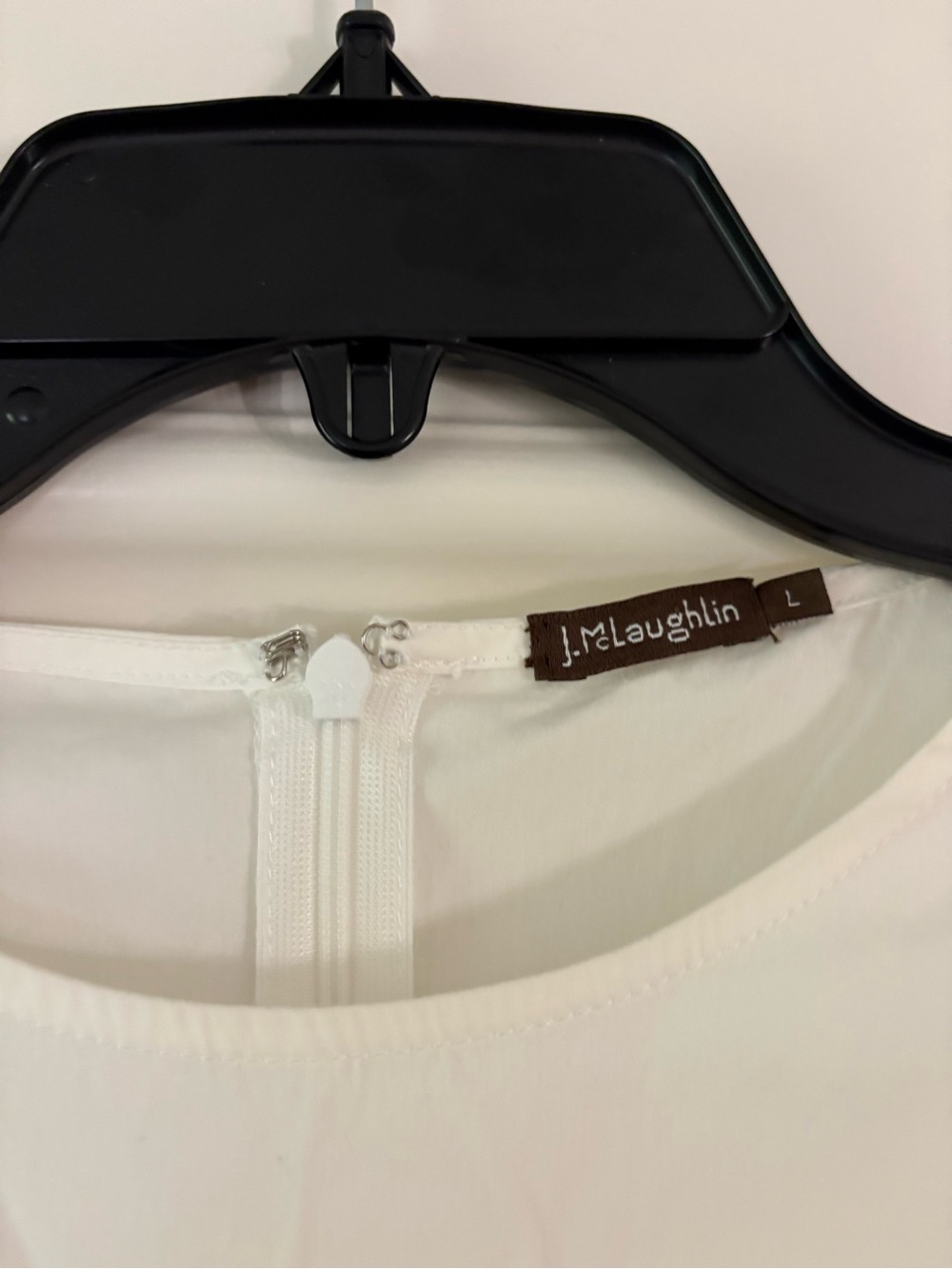 J. McLaughlin White Tiered Ruffle Sleeve Blouse - Picture 2 of 3